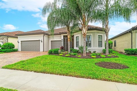 Villa ou maison à vendre à Lakewood Ranch, Floride: 3 chambres, 264.86 m2 № 2425233 - photo 5