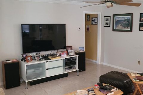 House in Orlando, Florida 3 bedrooms, 179.21 sq.m. № 1755027 - photo 6