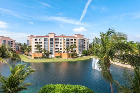 Condominio en alquiler en Key Biscayne, Florida, 2 dormitorios, 121.7 m2 № 1980991 - foto 2