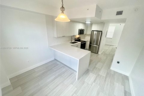 Condo in Hialeah, Florida, 2 bedrooms  № 2173113