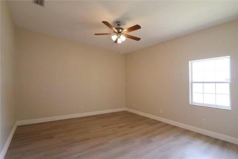 House in Leesburg, Florida 2 bedrooms, 145.95 sq.m. № 2394284 - photo 19