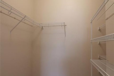 House in Leesburg, Florida 2 bedrooms, 145.95 sq.m. № 2394284 - photo 16