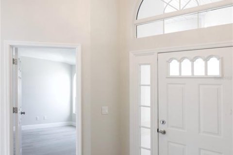 House in Leesburg, Florida 2 bedrooms, 145.95 sq.m. № 2394284 - photo 2