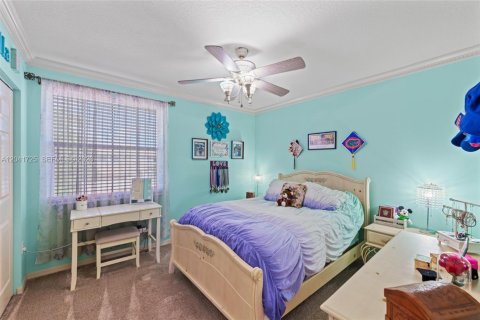 House in Miramar, Florida 5 bedrooms, 281.87 sq.m. № 2185403 - photo 29