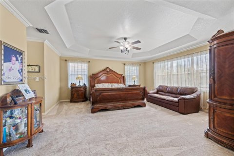 House in Miramar, Florida 5 bedrooms, 281.87 sq.m. № 2185403 - photo 27
