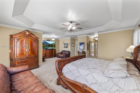House in Miramar, Florida 5 bedrooms, 281.87 sq.m. № 2185403 - photo 26
