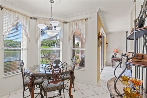 House in Miramar, Florida 5 bedrooms, 281.87 sq.m. № 2185403 - photo 16