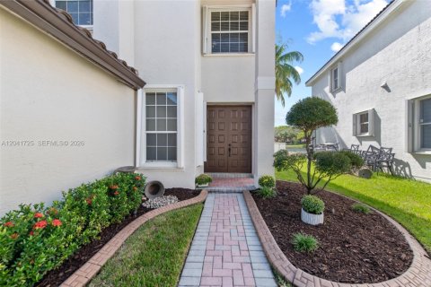 House in Miramar, Florida 5 bedrooms, 281.87 sq.m. № 2185403 - photo 7