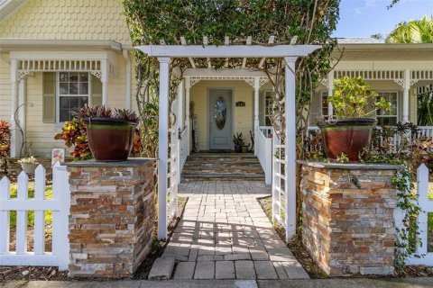 Casa en venta en Saint Cloud, Florida, 4 dormitorios, 232.35 m2 № 1743532 - foto 8