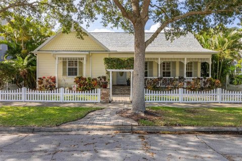 Casa en venta en Saint Cloud, Florida, 4 dormitorios, 232.35 m2 № 1743532 - foto 1