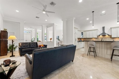 Купить виллу или дом в Уэстон, Флорида 4 спальни, 248.42м2, № 1955934 - фото 20