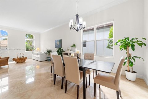 Купить виллу или дом в Уэстон, Флорида 4 спальни, 248.42м2, № 1955934 - фото 14