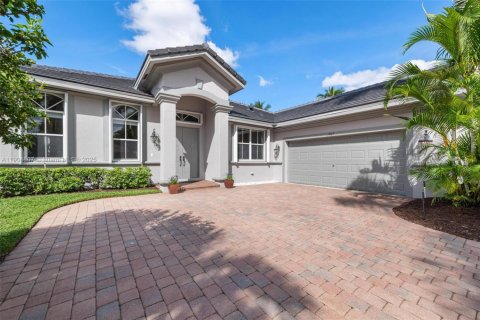 Купить виллу или дом в Уэстон, Флорида 4 спальни, 248.42м2, № 1955934 - фото 6