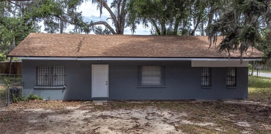 Villa ou maison à Dade City, Floride 3 chambres, 107.02 m2 № 2099224