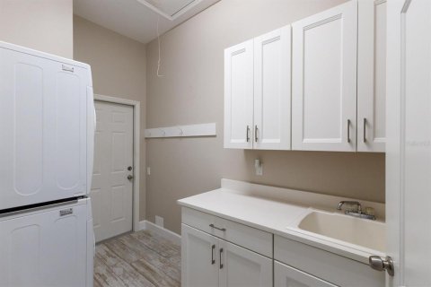 House in Bradenton, Florida 4 bedrooms, 253.44 sq.m. № 1635020 - photo 28