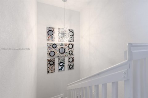 Touwnhouse à vendre à Miami Gardens, Floride: 3 chambres, 124.86 m2 № 1883852 - photo 25