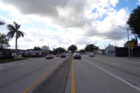 Commercial property in Hollywood, Florida № 1868364 - photo 25