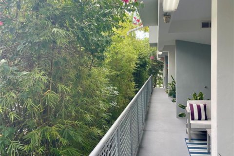 Купить кондоминиум в Майами-Бич, Флорида 2 спальни, 128.3м2, № 1996494 - фото 3