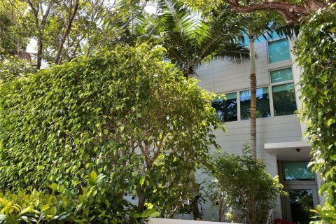 Купить кондоминиум в Майами-Бич, Флорида 2 спальни, 128.3м2, № 1996494 - фото 27