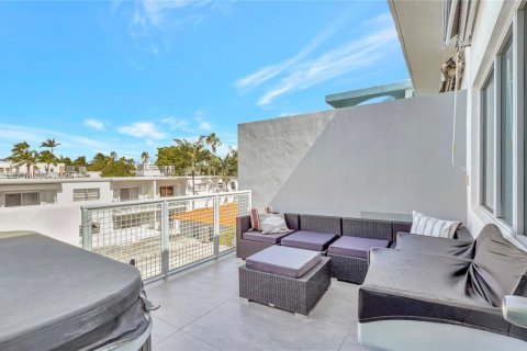 Купить кондоминиум в Майами-Бич, Флорида 2 спальни, 128.3м2, № 1996494 - фото 18