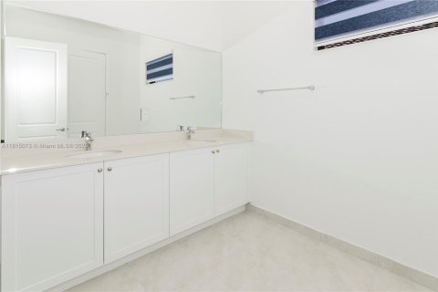 House in Ave Maria, Florida 3 bedrooms № 1888757 - photo 24