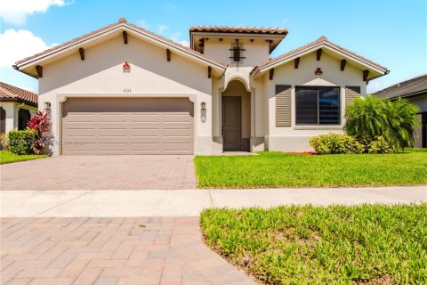 House in Ave Maria, Florida 3 bedrooms № 1888757 - photo 5