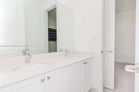 House in Ave Maria, Florida 3 bedrooms № 1888757 - photo 28