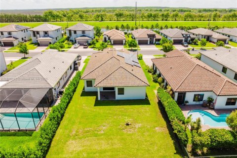 House in Ave Maria, Florida 3 bedrooms № 1888757 - photo 3