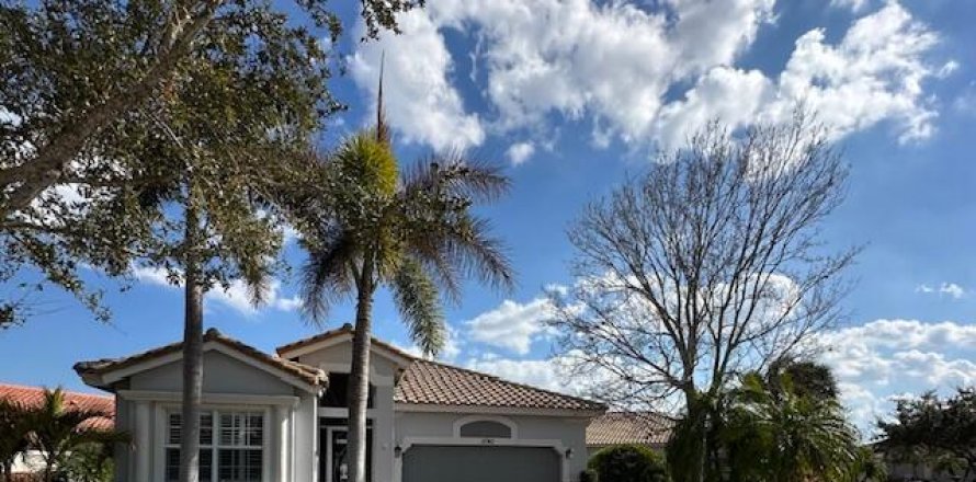 Casa en Port St. Lucie, Florida 2 dormitorios, 180.42 m2 № 2087380