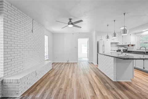 Casa en alquiler en Gainesville, Florida, 4 dormitorios, 90.02 m2 № 1879293 - foto 4