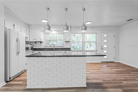 Casa en alquiler en Gainesville, Florida, 4 dormitorios, 90.02 m2 № 1879293 - foto 6