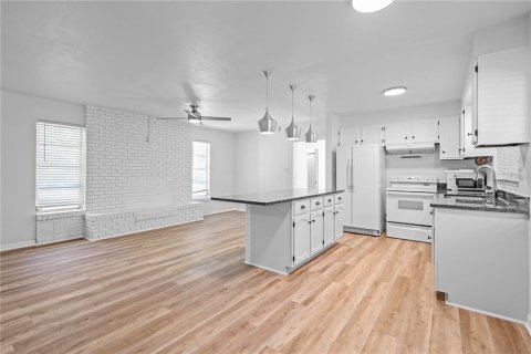Casa en alquiler en Gainesville, Florida, 4 dormitorios, 90.02 m2 № 1879293 - foto 2