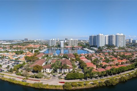 Condo in Aventura, Florida, 2 bedrooms № 2090693