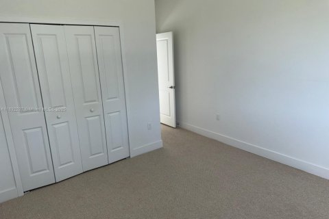 House in Homestead, Florida 4 bedrooms, 211.82 sq.m. № 1977582 - photo 11