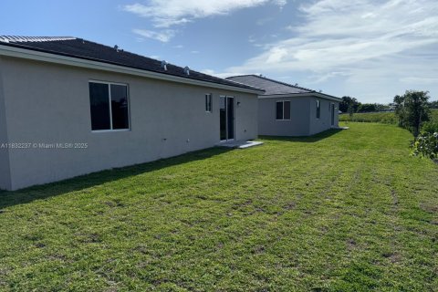 House in Homestead, Florida 4 bedrooms, 211.82 sq.m. № 1977582 - photo 20