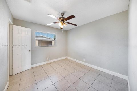 Villa ou maison à vendre à Lauderhill, Floride: 3 chambres, 93.65 m2 № 1945956 - photo 18
