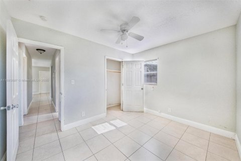 Villa ou maison à vendre à Lauderhill, Floride: 3 chambres, 93.65 m2 № 1945956 - photo 12