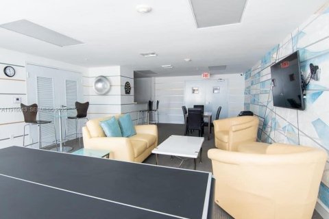 Copropriété à louer à Miami, Floride: 2 chambres, 77.02 m2 № 1982245 - photo 21