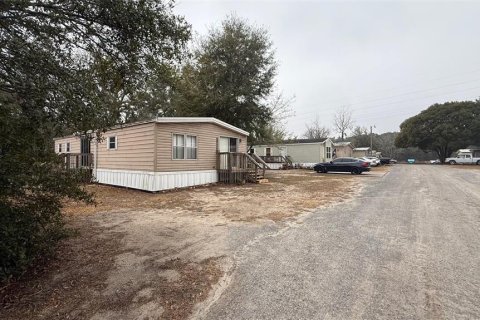 Propiedad comercial en Belleview, Florida 1011.15 m2 № 2108692
