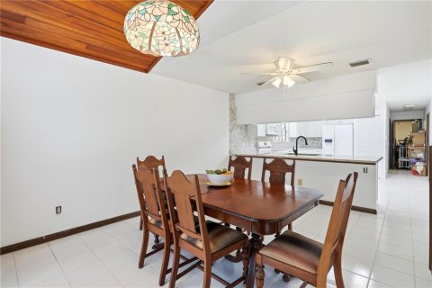 Villa ou maison à vendre à Lake Mary, Floride: 4 chambres, 262.26 m2 № 2416859 - photo 20