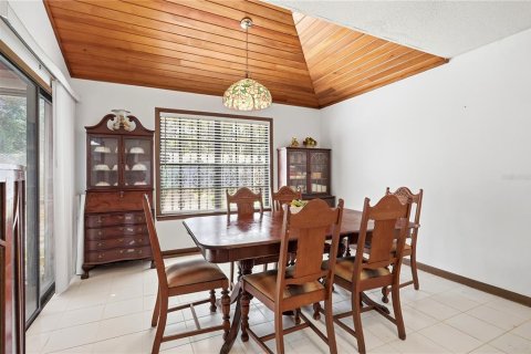 Villa ou maison à vendre à Lake Mary, Floride: 4 chambres, 262.26 m2 № 2416859 - photo 19