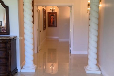 Villa ou maison à vendre à Homestead, Floride: 4 chambres, 301.56 m2 № 2191747 - photo 27