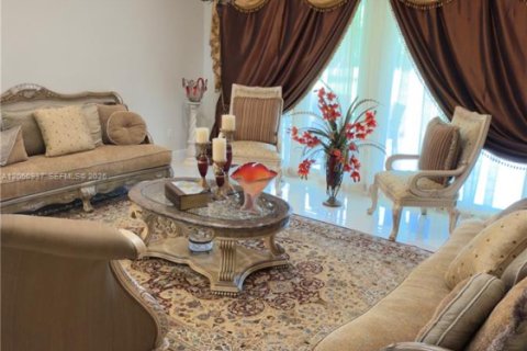 Villa ou maison à vendre à Homestead, Floride: 4 chambres, 301.56 m2 № 2191747 - photo 16
