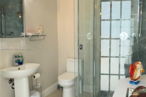 Villa ou maison à vendre à Homestead, Floride: 4 chambres, 301.56 m2 № 2191747 - photo 13