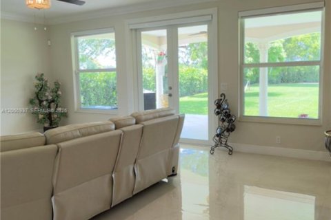 Villa ou maison à vendre à Homestead, Floride: 4 chambres, 301.56 m2 № 2191747 - photo 8