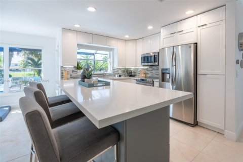 Villa ou maison à louer à Miramar, Floride: 4 chambres, 205.59 m2 № 1953957 - photo 20