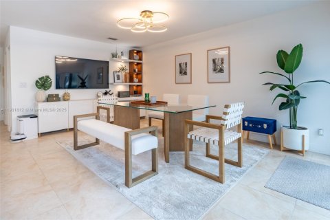 Villa ou maison à louer à Miramar, Floride: 4 chambres, 205.59 m2 № 1953957 - photo 24