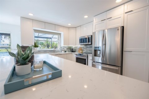 Villa ou maison à louer à Miramar, Floride: 4 chambres, 205.59 m2 № 1953957 - photo 21