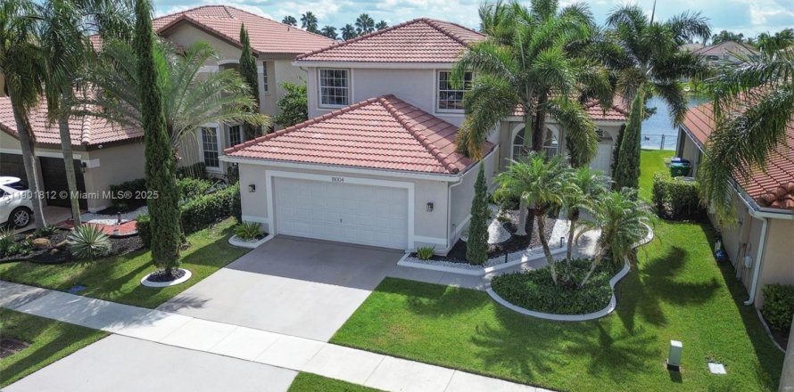 Villa ou maison à Miramar, Floride 4 chambres, 205.59 m2 № 1953957