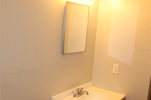 Villa ou maison à louer à Apopka, Floride: 3 chambres, 95.22 m2 № 2418898 - photo 11